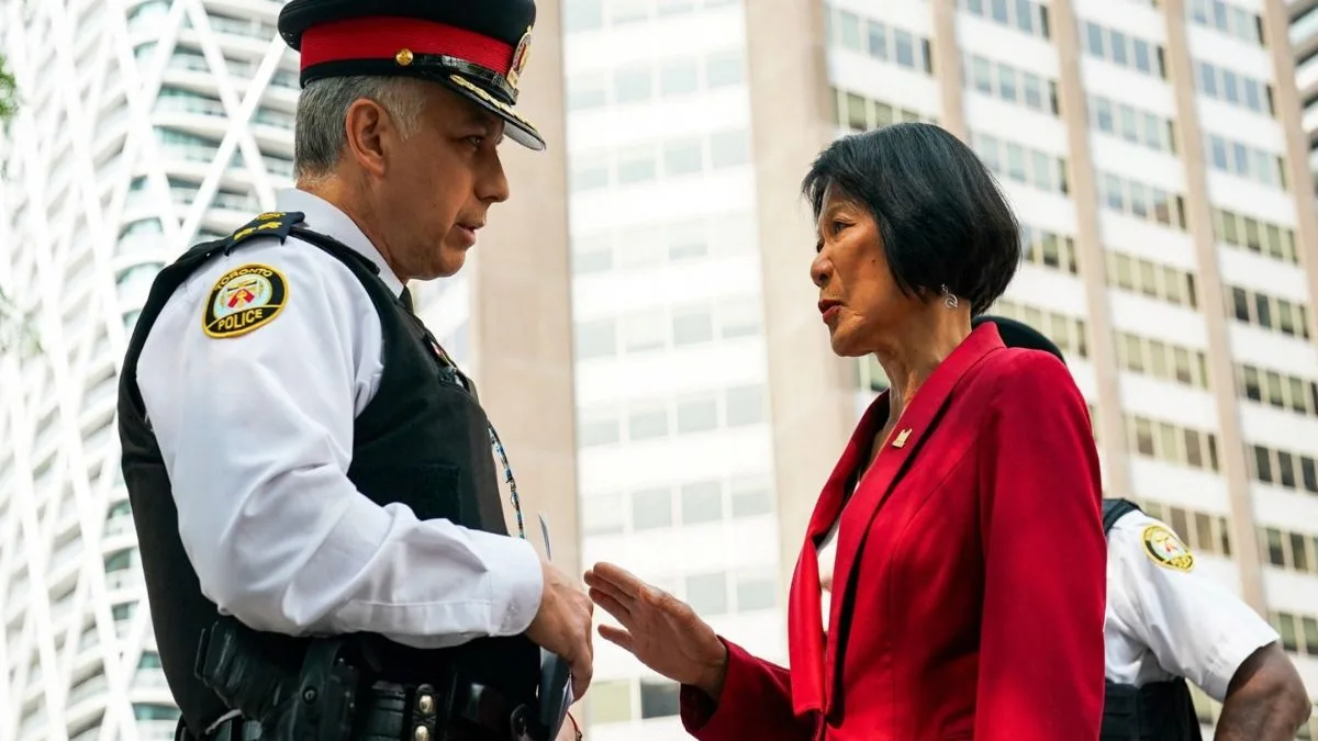 Second attack in four months: Gunfire damages US Consulate in Toronto; getaway car tops 140 km/h