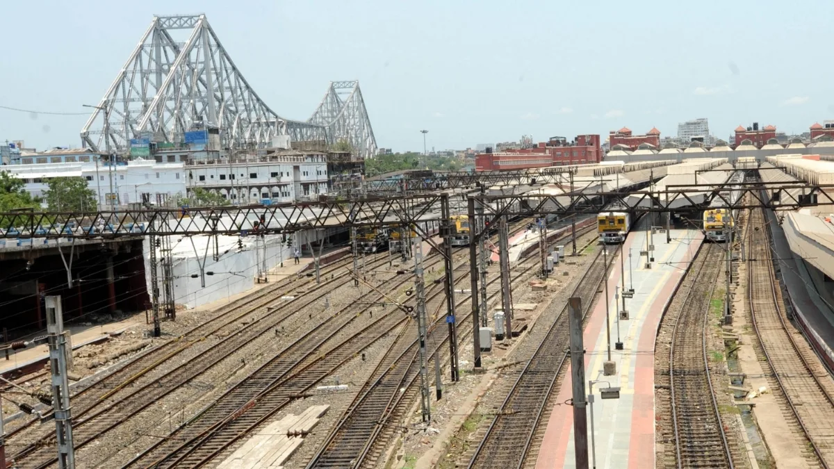 Howrah Station gets new platform for long-distance trains under South Eastern Railway