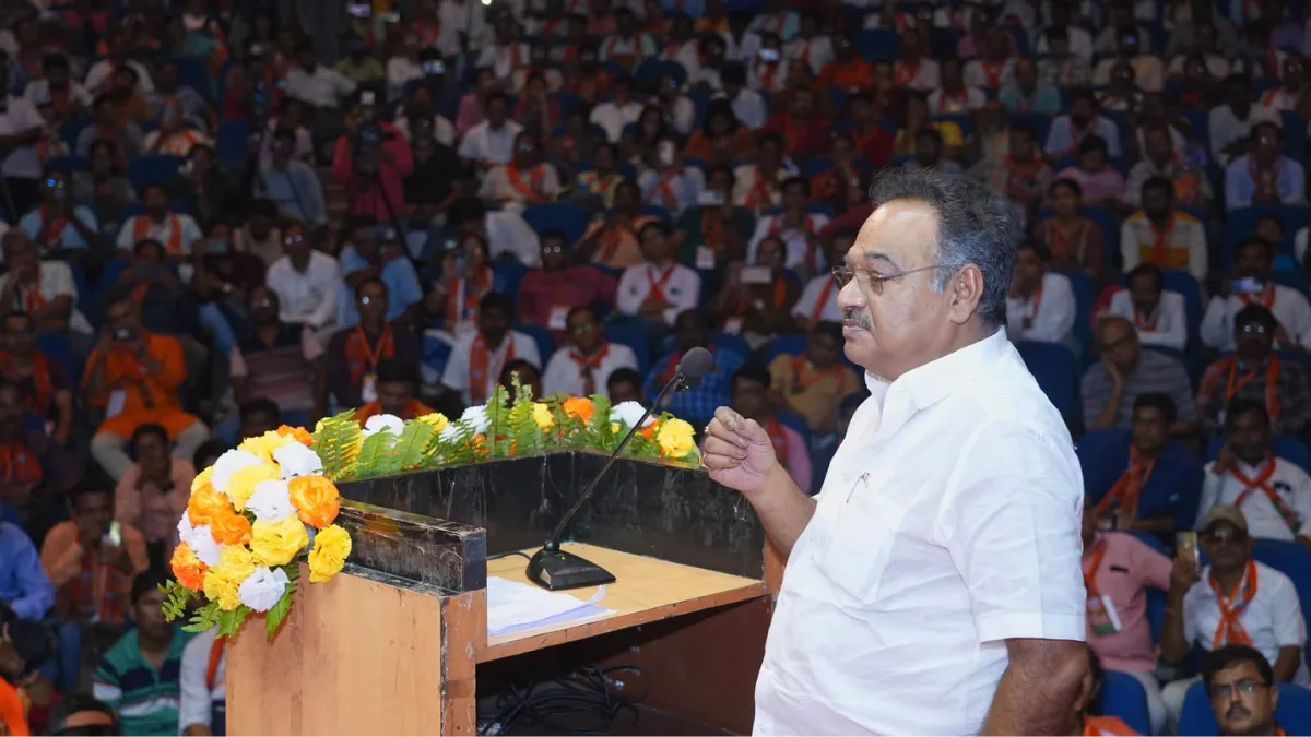 ‘No municipality, panchayat should be taken over in party’s name’: Samik Bhattacharya on Kamarhati row