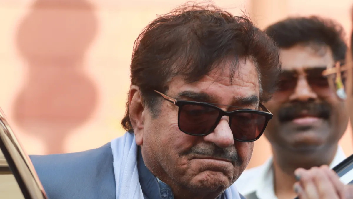 ‘Missing’ complaint filed against Shatrughan Sinha; TMC hits back