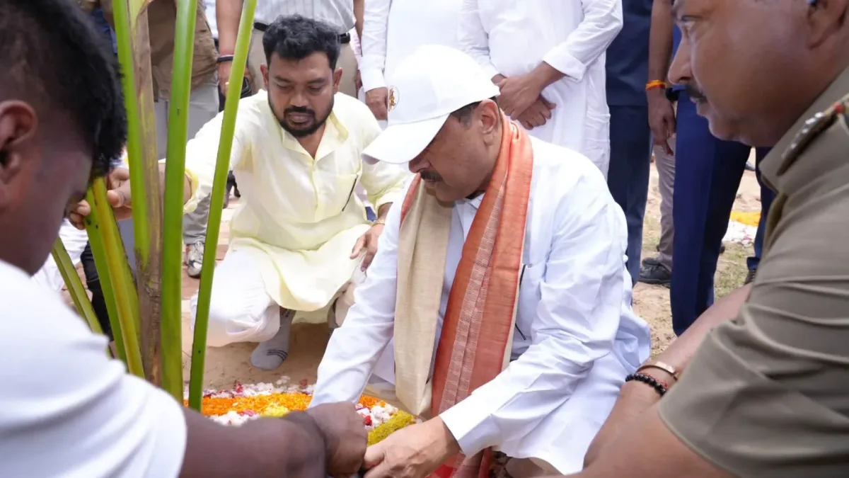 Suvendu kickstarts week-long afforestation drive, 1 crore sapplings to be planted